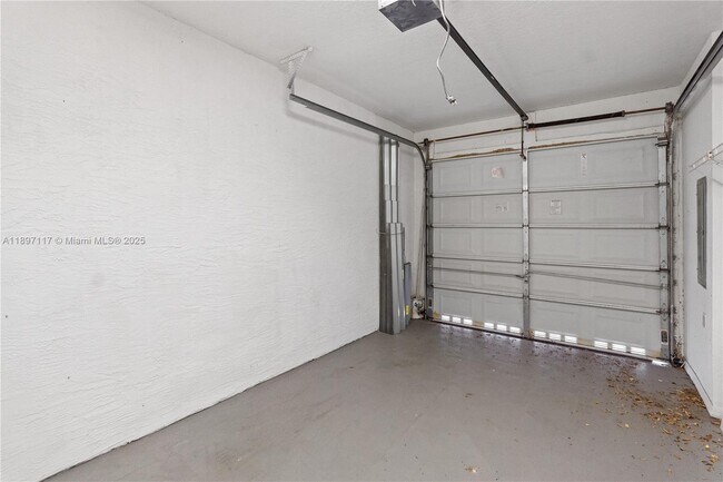 Building Photo - 21396 Marina Cove Cir