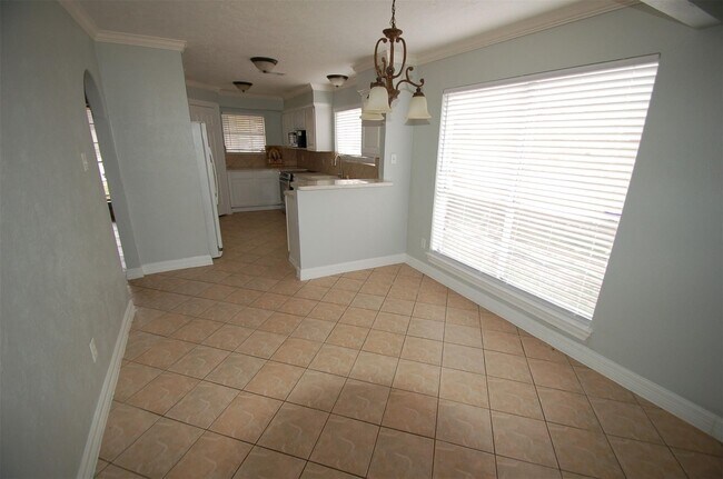 Building Photo - 3338 Walhalla Dr