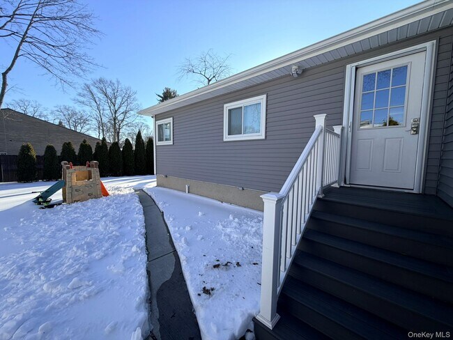 Building Photo - 2002 City Ave