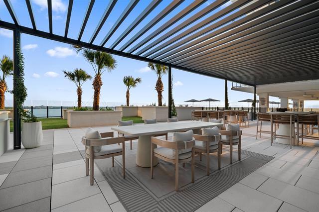 Building Photo - 3111 Sunset Blvd