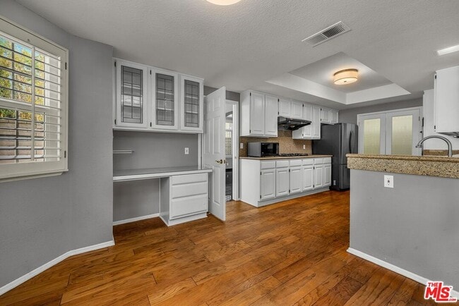 Building Photo - 7513 W 83rd St