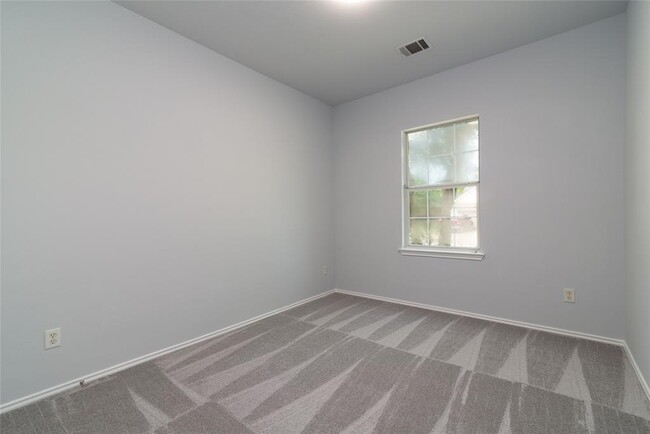 Building Photo - 306 Bonita Ct
