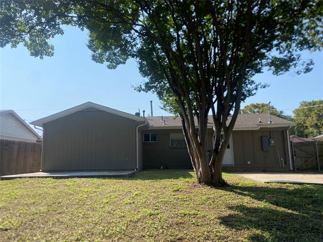 Building Photo - 4021 Happy Canyon Dr