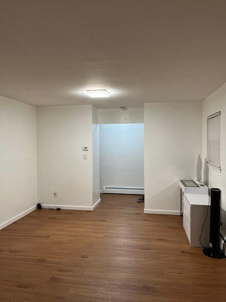 Primary Photo - 1412 119th St