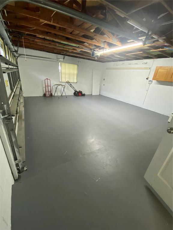 Building Photo - 3823 Bainbridge Ave