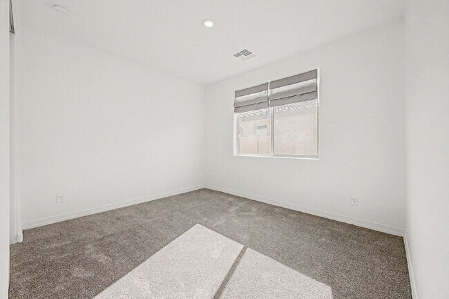 Building Photo - 6954 W Maya Way