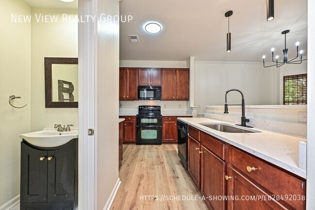 Building Photo - 10208 Old Carolina Dr
