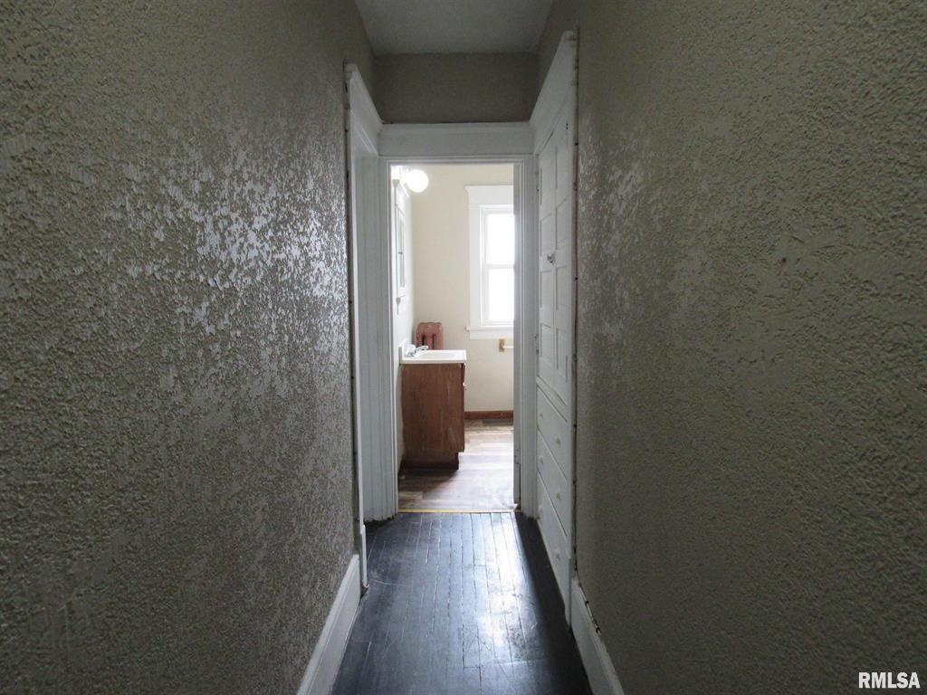 Building Photo - 1701 25th St