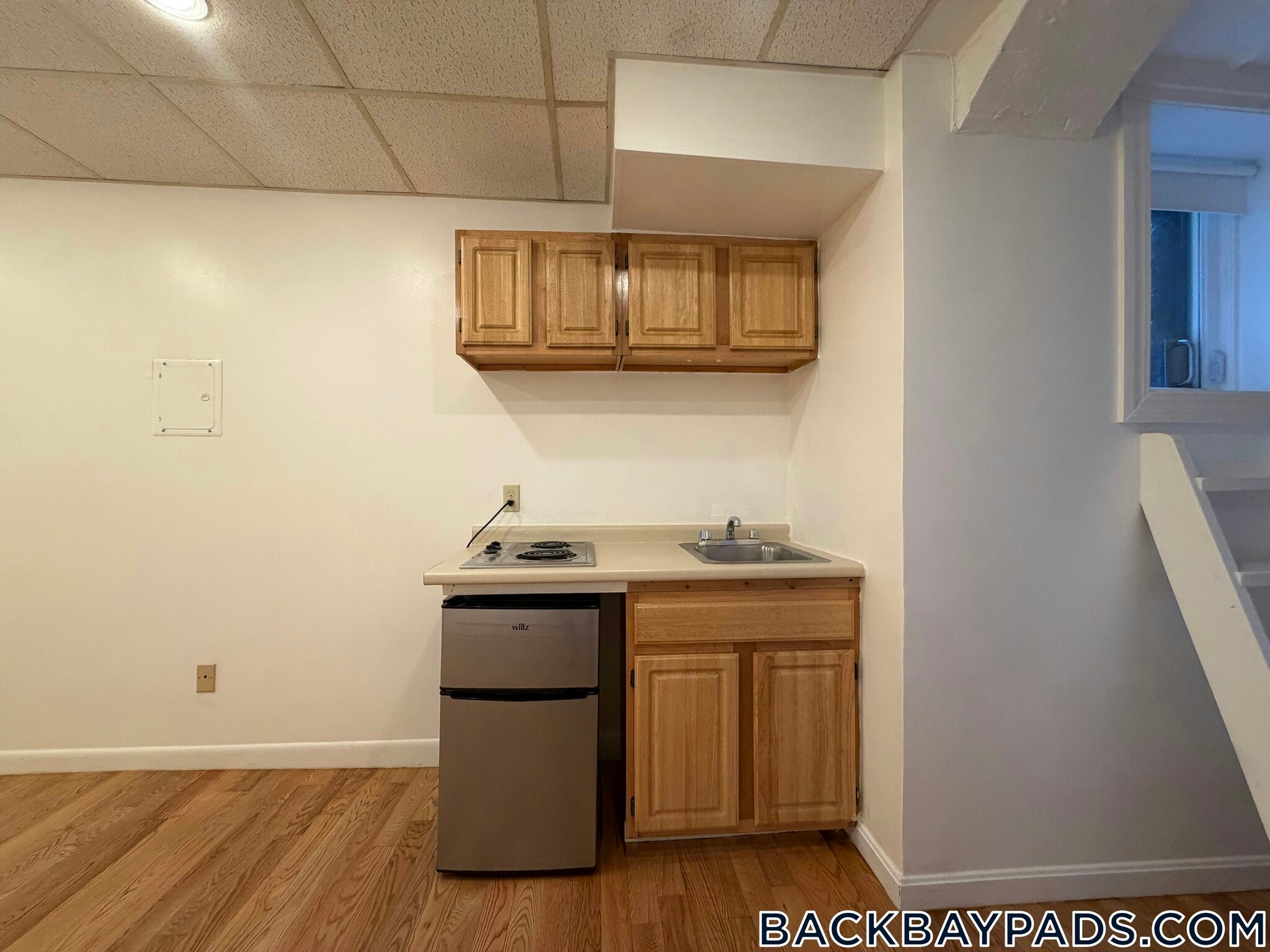 Building Photo - 405 Beacon St