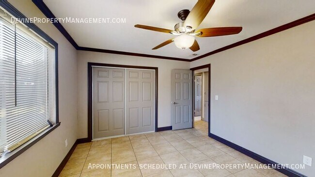 Building Photo - 12995 Chestnut Ave