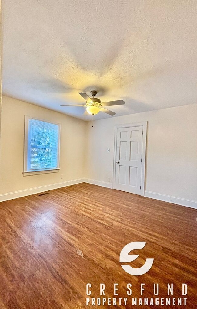 Building Photo - 3 Bed, 3 Bath located in HAYMOUNT - READY FOR MOVE IN TODAY!