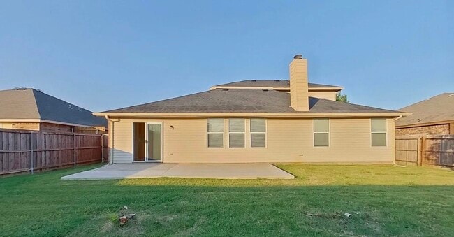 Building Photo - A Place to Settle In: Inviting 5-Bedroom Family Home