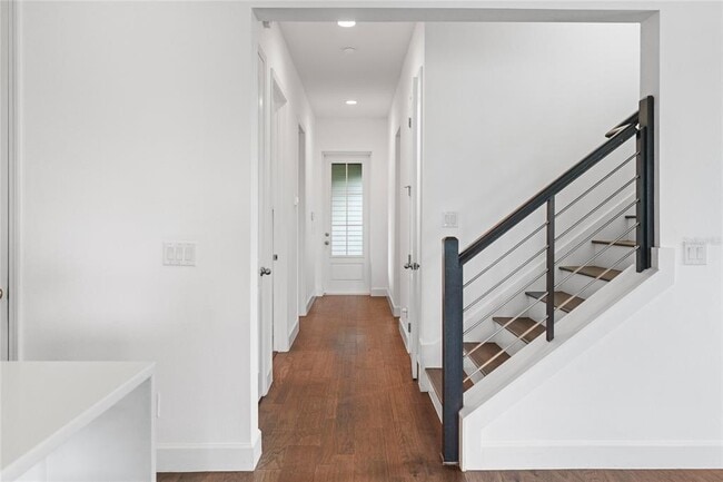 Building Photo - 13402 Stoddart Ave