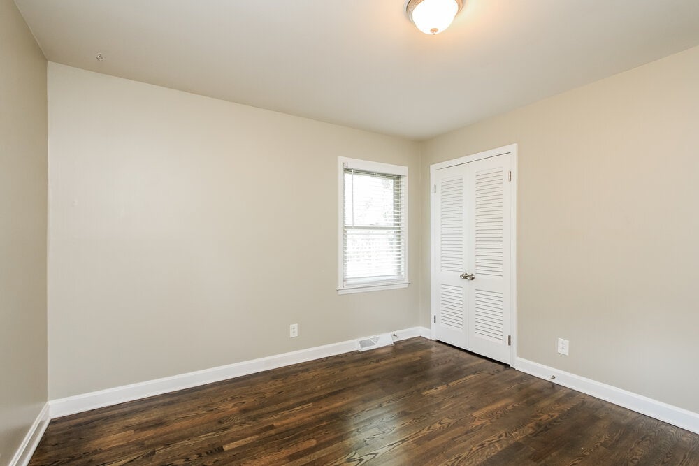 Building Photo - 3924 Broadview Dr