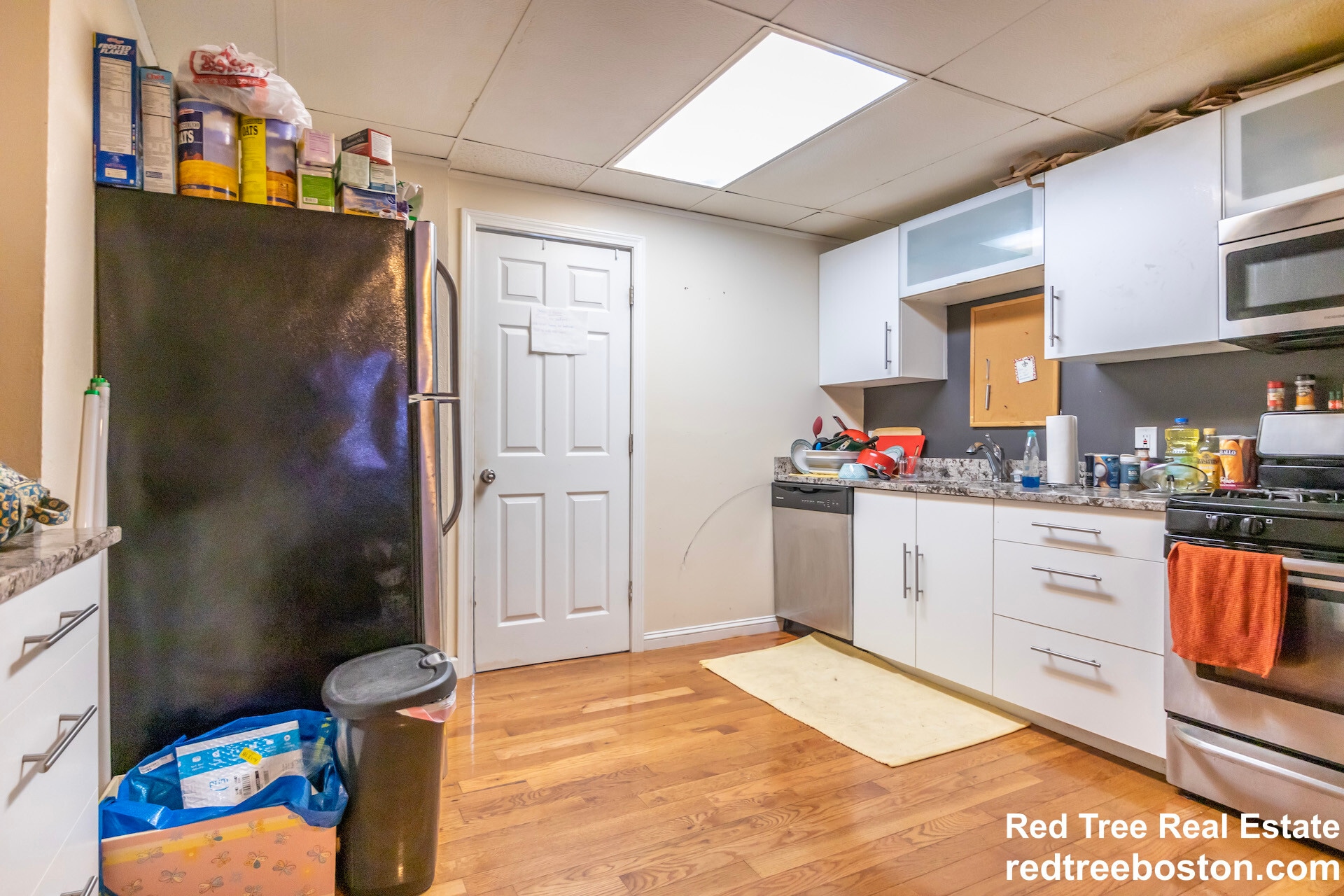 Building Photo - 28 Monmouth St