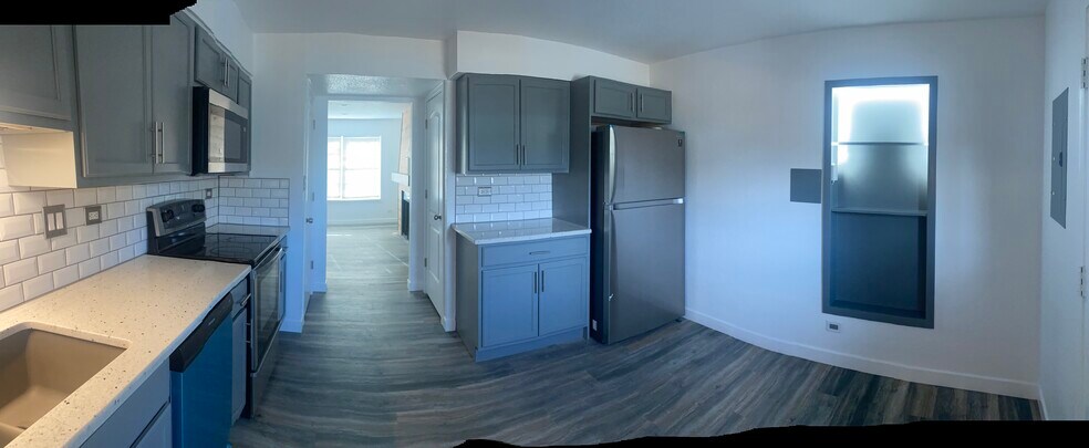 Building Photo - 9370 E Girard Ave