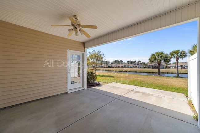 Building Photo - 264 Viareggio Road