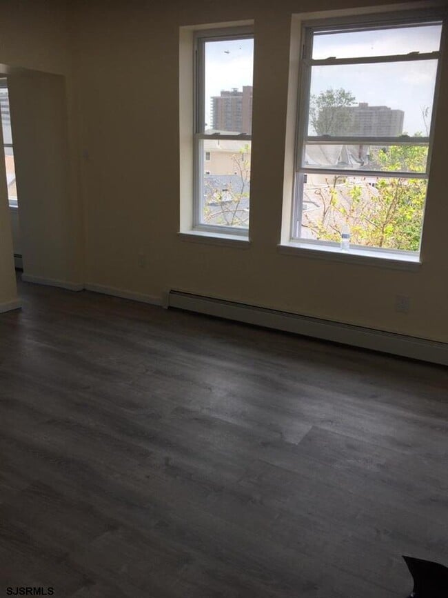 Building Photo - 21 S Bartram Ave