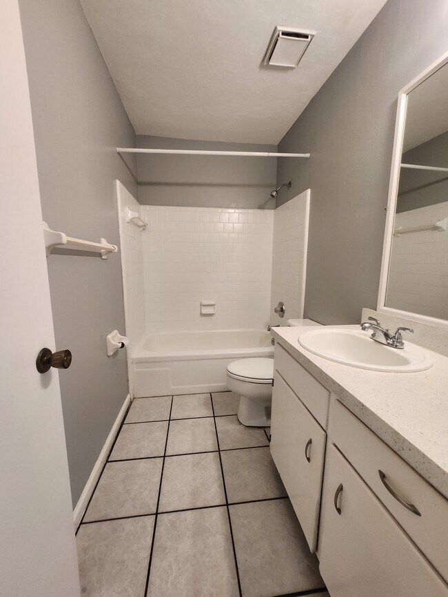 Building Photo - 1784 Dax Ct