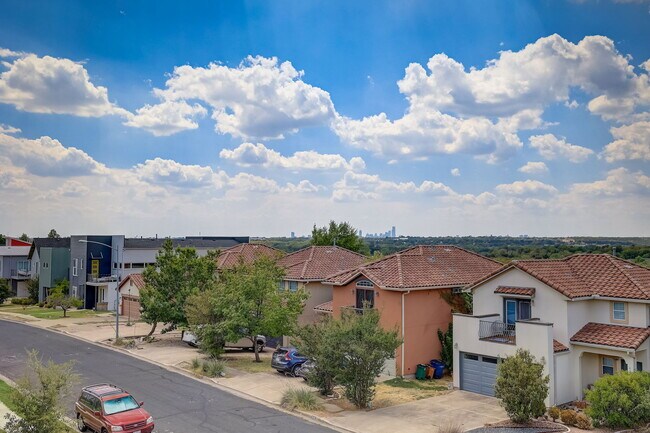 Building Photo - 6205 Seville Dr