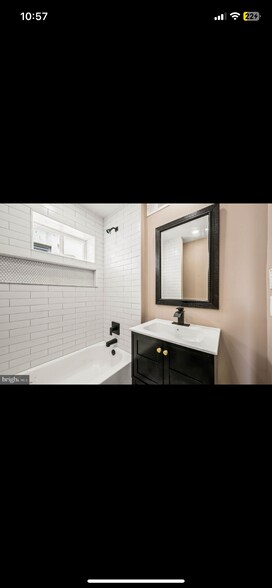 Building Photo - 2227 N 17th St