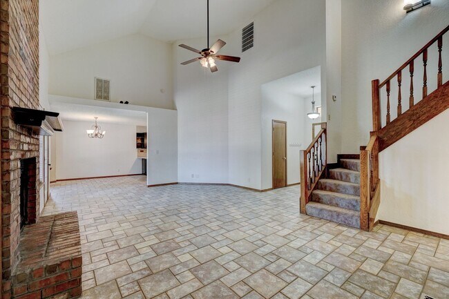 Building Photo - Comfortable Living in Edmond – 3BR with Prime Convenience