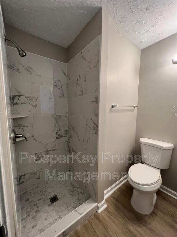 Building Photo - 1 Esquiline Ct