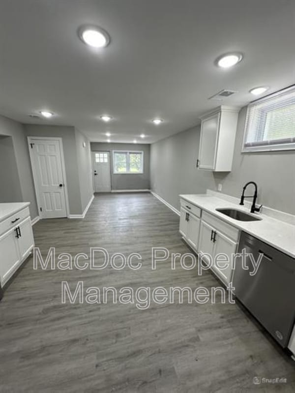 Building Photo - 12317 Metlock Rd