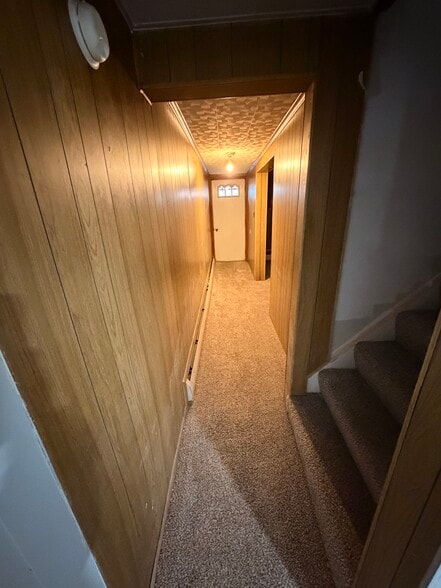 Building Photo - 118 W Washington St