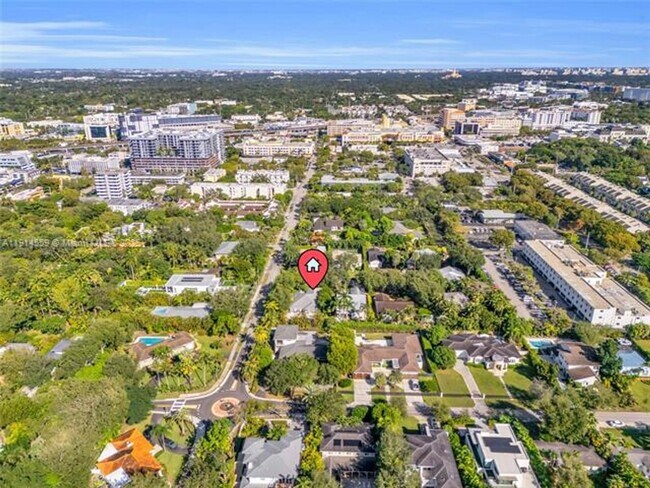 Building Photo - 5794 SW 76th Terrace