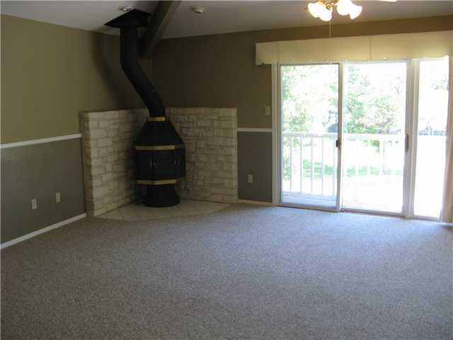 Building Photo - 2001 Manana St