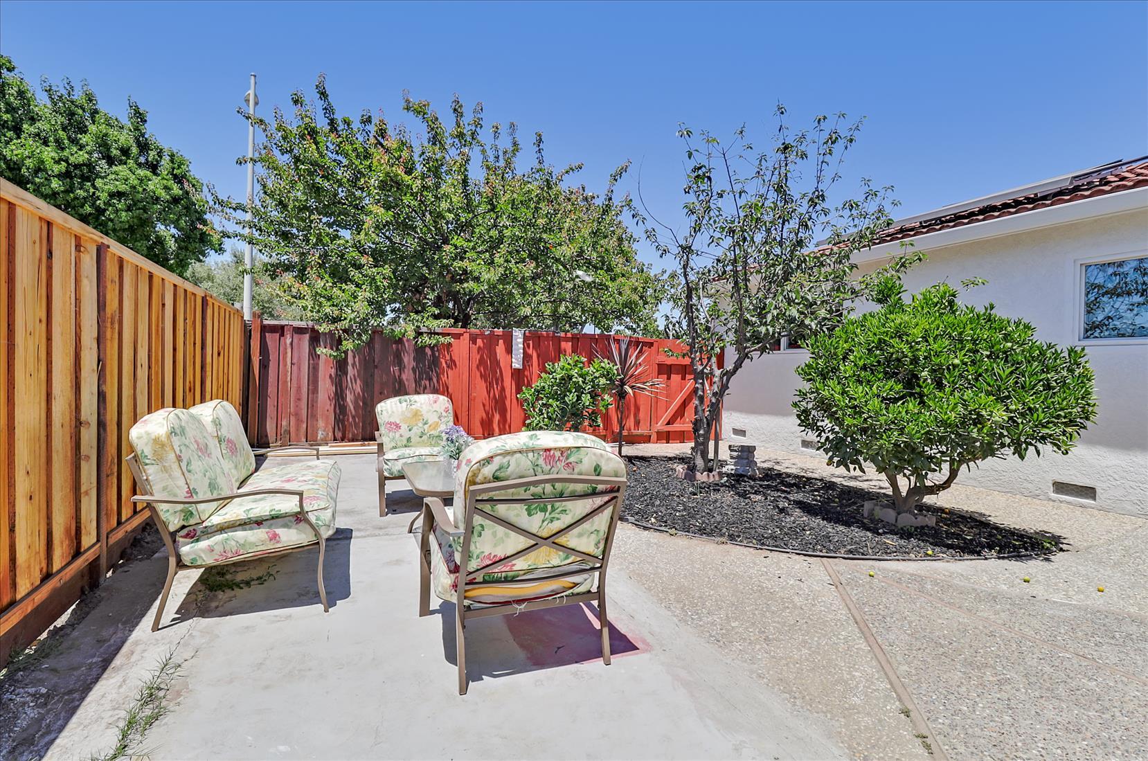 Building Photo - 33775 SINSBURY WAY