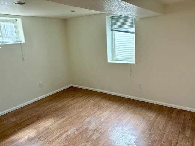 Building Photo - Harvey Park Location!  Single Family Home ...