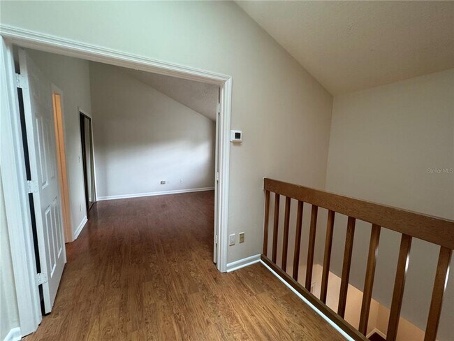 Building Photo - 964 Helmsley Ct