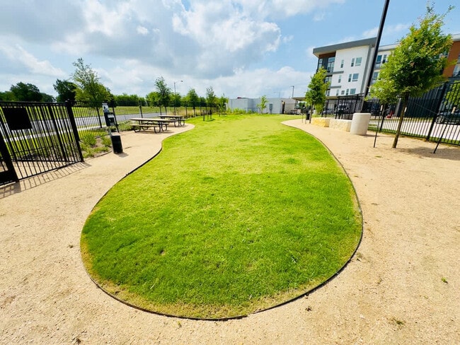 Building Photo - 12208 Tech Ridge Blvd