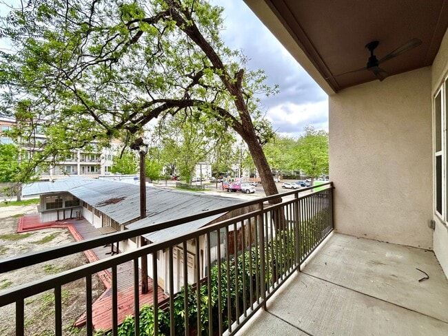 Building Photo - 1900 Barton Springs Rd