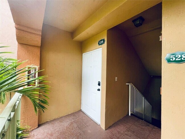 Building Photo - 6560 NW 114th Ave