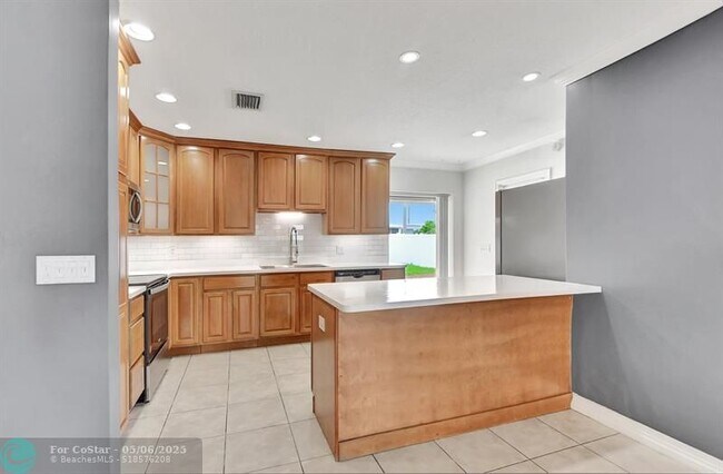 Building Photo - 22219 SW 63rd Ave