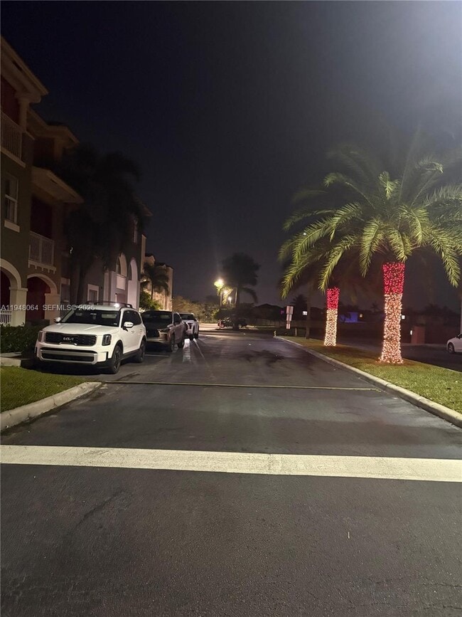 Building Photo - 10902 NW 83rd St