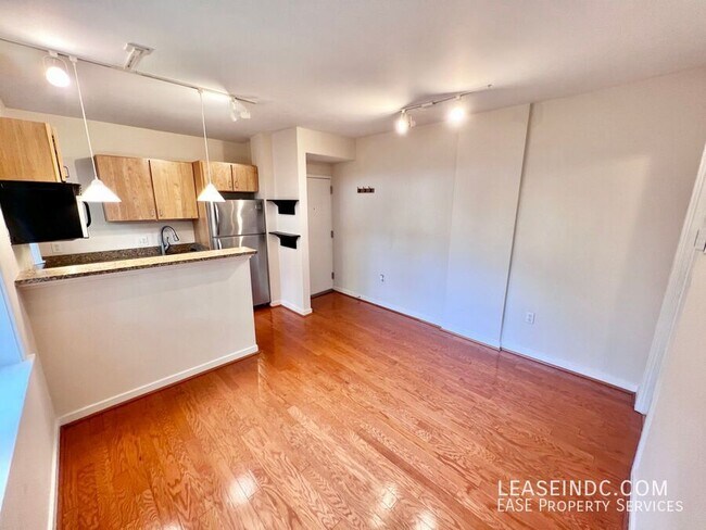 Building Photo - 3534 10th St NW