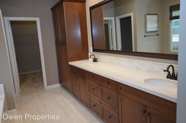 Building Photo - 4 br, 3 bath House - 1005 Sea Glass Way