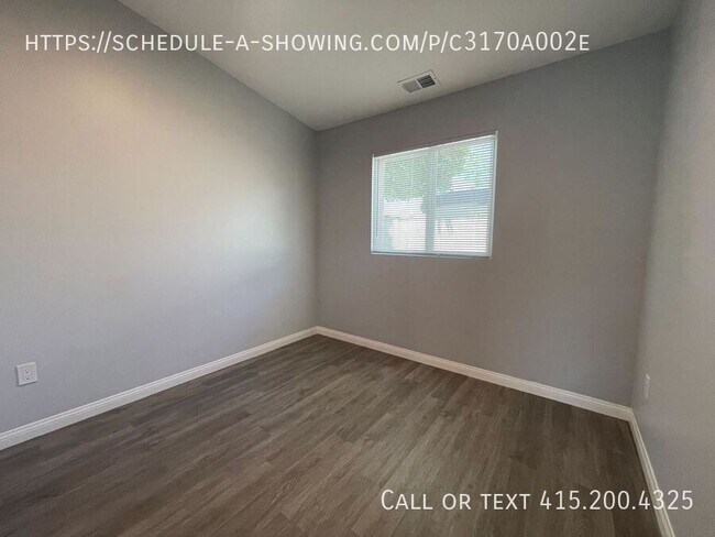 Building Photo - 1077 Greenfield Dr