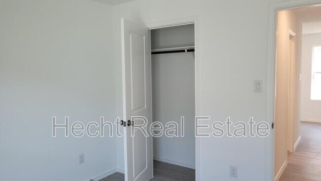 Building Photo - 9137 Navarro Vis