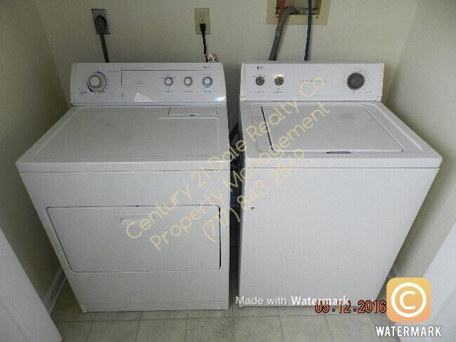 Building Photo - 2 BR Townhome In Dover School District