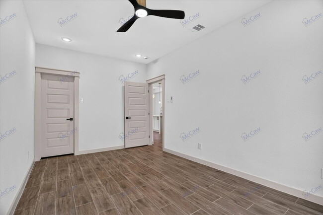 Building Photo - 5849 Black Pine Cir