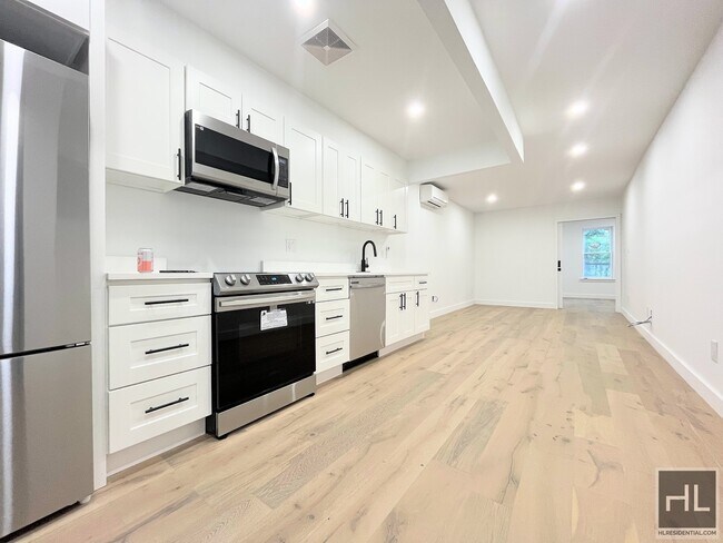 Building Photo - Luxury Gut Renovation Boerum Hill -  2BEDS...