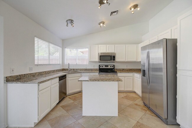 Building Photo - 4326 W Creedance Blvd