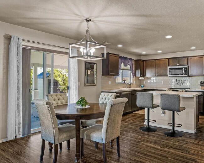 Building Photo - Beautiful Home near Meridian High School