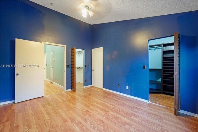 Building Photo - 12111 SW 5th Ct