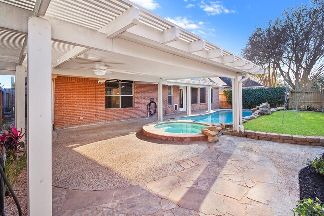 Building Photo - 23122 Beech Canyon Dr